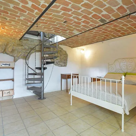 Apartment 1 Bedroom Cozy In *
